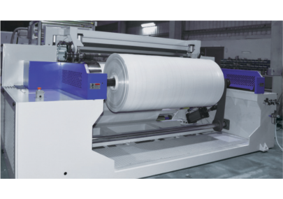 The winding unit is equipped with automatic length measuring and cutting function for fabric roll change.